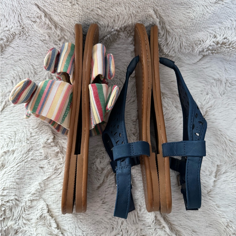 Arizona Jean Co - Two Pairs Multicolor and Blue Sandals - Picture 2 of 6